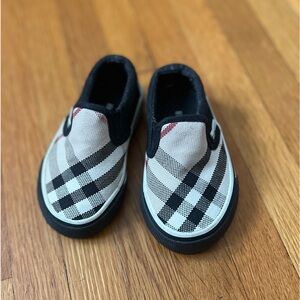 Burberry Infant Sneakers SZ 3.5